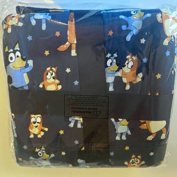 SOLD Little Sleepies Bluey Cloud Blanket - Picture 3 of 4